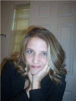 Elsa Barrientos's Instagram, Twitter & Facebook