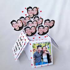 10+ inpirasi kado anniversary 1 tahun pacaran yang uni. Promo 8 People Couple Face Hadiah Anniversary Kado Pacar Ulang Tahun Jumbo Kota Medan Doodle Art Dwskellington Tokopedia