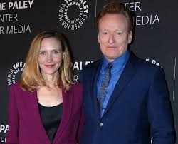 Conan and his longtime friend lisa talk about the pandemic, the highly anticipated friends reunion, and how conan. How Liza Powel Met Her Husband Conan O Brien On His Show Laptrinhx News