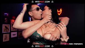 Madalina Moon - Goth Girlfriend Gets Railed And Creampied - EPORNER