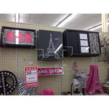 Paris Decor Looks Like Hobby Lobby To Me Paris Room Decor Paris Rooms Paris Bathroom Decor
