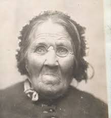 Jane "Jenny" (Norden) Elliott, age 43, of 17 Center Street, Wethersfield,  was born December 10, 1900 in Southington, daughter of Swedish born parents  Sophia (Alm) and Gustave Norden. Mrs. Elliott and her