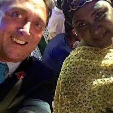 Damian Arnold's Instagram, Twitter & Facebook