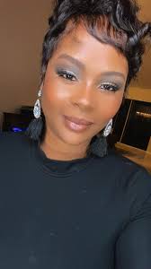 Introduction of a married couple from Pittsburgh