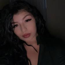 Are there any lash techs available in Lehigh Acres FL