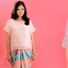 Cara membuat 1 stel kebaya atasan & rok model sarung. 120 Baju Bodo Ideas Kebaya Baju Bodo Fashion