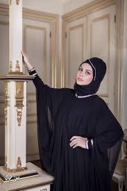 عبايات سوداء مطرزة بالذهبي صور عبايات 2017 خليجية سهرة Black And Golden Abaya Fashion Nun Dress New Fashion