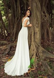 Außerdem finden sie weitere informationen, wie sie zum beispiel ihr brautkleid nach dem tragen aufbewahren können. Grosshandel Chic Nostalgie A Line Bohmische Brautkleider Mit V Ausschnitt Flugelarmeln Spitzenapplikationen Chiffonrock Boho Brautkleid Plus Size Brautkleider Von Dressvip 115 06 Auf De Dhgate Com Dhgate