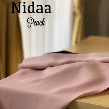 Kunci memilih lipstik warna peach yang pas adalah menyesuaikan dengan warna kulit dan undertone baebellines. Warna Peach Lembut Desainrumahid Com