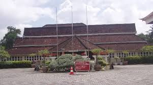 Pegawai negeri atau orang selain pegawai negeri yang ditugaskan menjalankan suatu jabatan. Tidak Ada Jawatan Penasihat Undang Undang Istana Kelantan Detik Perubahan