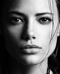 Black And White Pictures Of Women S Faces With Value Pin Van Destani Willard Op Woman Black White Ii Portretfotografie Modelfotografie Fotografie