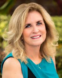 Home for sale in Tampa: 2900 W Azeele Street E, Tampa, FL 33609