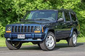 Available style (s) sport utility. 2001 Jeep Cherokee Limited 4 0l 4x4 2001 Jeep Cherokee Jeep Cherokee Jeep Cherokee Limited