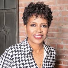 Maureen Nesbitt's Instagram, Twitter & Facebook