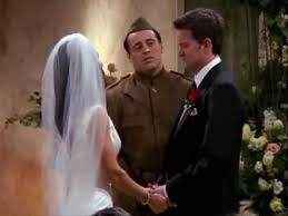 Chandler bing angestoßen wird und wünscht monica daraufhin viel glück. Friends Monica And Chandler S Wedding Ceremony Youtube