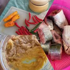 Gulung dan semat kedua ujungnya. Resepi Mudah Ikan Patin Masak Tempoyak