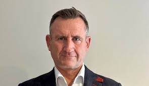 Thomas Ivers's Instagram, Twitter & Facebook