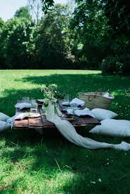 Ein Sommer Picknick Fur Die Braut Oh So Pretty Sommer Picknick Tischdeko Inspiration