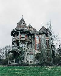 The Nostalgic Romance Of Abandoned Homes Art Home In 2020 Old Abandoned Houses Abandoned Houses Abandoned Mansions