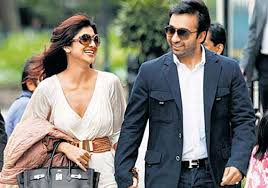 Shilpa posed for the paparazzi there. Fire At Shilpa Shetty And Raj Kundra S House Bollywood News India Tv