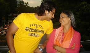 Jul 02, 2021 · hotness alert: Sidharth Shukla Reveals How His Mother Managed Everything After The Death Of His Father In A Heartfelt Women S Day Special Post India Com