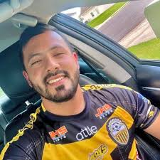 Karla Vivas (@karlavivas06)