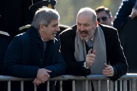 Caputo y Sturzenegger ahora chocan por el campo - La Política Online