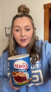 Dixie Fry's Instagram, Twitter & Facebook