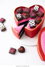 I have had some with 6 to 10 color valentine heart box thingiverse. Valentine S Heart Candy Box Cake Chocolate Box Cake Valentines Day Cakes Valentines Sweets