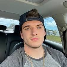 Drew Hicks's Instagram, Twitter & Facebook