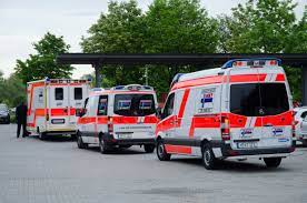 Zu sehen ist ein itw des mkt auf einsatzfahrt in münchen. 13 Mkt Krankentransport Ideen Blaues Licht Berufsfeuerwehr Rettungsdienst