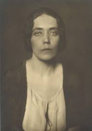 File:Mary Wigman 1922. Foto Eduard Wasow.jpg