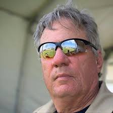 Where are the best spots in the area to watch mass arrivals this weekend?  My son is 15 months and absolutely obsessed with airplanes and waving hi to  every plane he sees