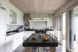 Vous Etes Unique Kontio Vous Aide A Personnaliser Votre Maison Pour Creer Une Architecture Et Un Interieur Qui Vous R Maison Bois Maison En Kit Chalet Bois