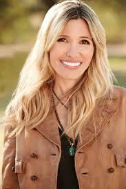 Destination Maternity® To Partner With Lifestyle Expert And Designer Wendy  Bellissimo