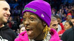 Lil uzi vert bin shock world pipo wen e post video of im new look wit di pink diamond for im fore head on im instagram page come write beauty is pain. Lil Uzi Vert Reveals Diamond Brow Piercing In Photographs Movies Hollywood Life Neeion