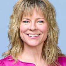 Happy to say that my Bears vs Bigfoot article for Orion Magazine has been  turned in and will appear in print next year. Thanks to Ann VanderMeer for  research and interview assistance,