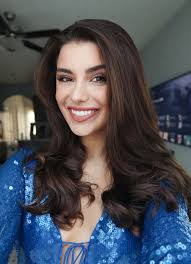 Abby Denise's Instagram, Twitter & Facebook