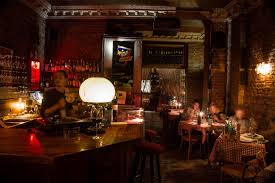 Goldener Hahn One Of The Best Italian Restaurants Outside Of Italy Great Wine Selection Italienische Restaurants Restaurant Berlin Berlin