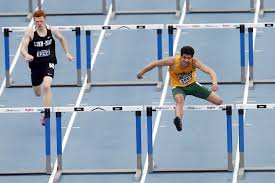 Shuttle hurdle relay for open, college/university/community college, high school, and masters levels any questions. Drake Relays Cedar Rapids Kennedy Outduels Linn Mar For Shuttle Hurdle Crown The Gazette
