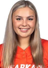 Kelsey Bunch's Instagram, Twitter & Facebook