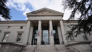 Tribunal de grande instance , nom masculin. Rodez Il Insulte Le Maire Et Se Retrouve Devant Les Juges Centrepresseaveyron Fr