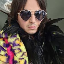 Mysterious Image Sparks Speculation and Humor