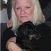 Jerri Hill's Instagram, Twitter & Facebook