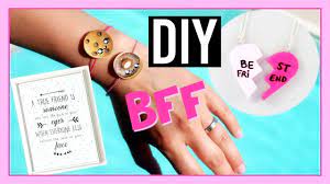 Vous pouvez généralement en acheter un. Diy Best Friends Bff Idees Cadeaux Meilleures Amies Diy Kawaii Bracelet Emoji Bracelet Bff Collier Idee Cadeau Meilleure Amie Cadeau Meilleure Amie Bff