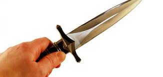 انهما انتهكا حرمة اخته و عفة عرضه وان شرفه تلاشى تحت أزبار سوداء حزنت لأنني لم استطع انتاك من احبائي بوجود اخي وكانو يومين صعبين واستكملت اوراقي و سافرنا للسودان وعند. ØªÙØ³ÙŠØ± Ø­Ù„Ù… Ø§Ù„Ù‚ØªÙ„ ÙÙŠ Ø§Ù„Ù…Ù†Ø§Ù… ÙˆÙ…Ø¹Ù†Ø§Ù‡ Ù…Ù‚Ø§Ù„