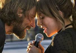 Rodák z philadelphie se představí i před kamerou coby jackson main, ostřílený a malinko vyhořelý hudebník, jemuž změní život setkání s ally (lady gaga). Golden Apple Cinema Multikino Zlin Zrodila Se Hvezda