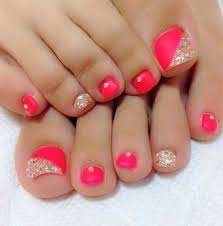 Black And Gold Glitter Toe Nails Coral Pink Gold Glitter Rhinestones Toe Nail Design Modren Villa Cute Toe Nails Pretty Toe Nails Pedicure Nails