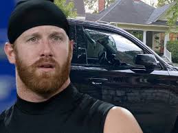 Hayden Hurst's Falcons iPad Stolen From Car After Loss, Cops Say