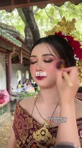 Dewi Mayasari Owner Dewee